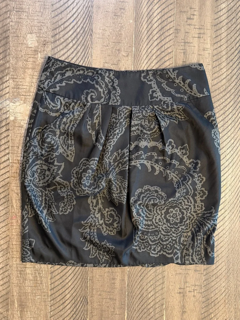 Banana Republic skirts sz 4/4P